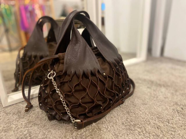 Bolso nido classic chocolate (1)