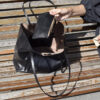 Bolso shopper artesanal de piel vacuna ligero